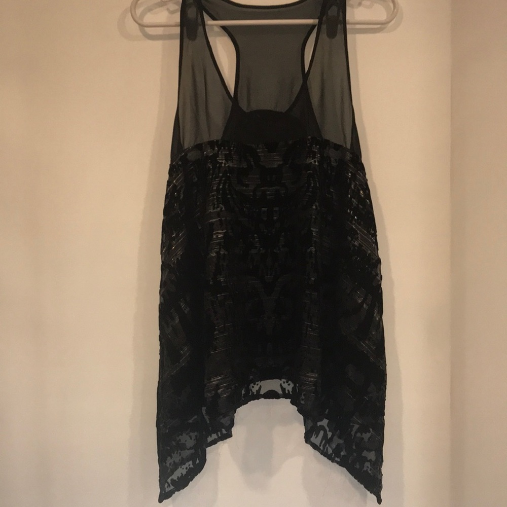 Tank with velvet floral details and silver thread